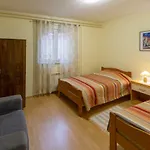 Villa Vista *